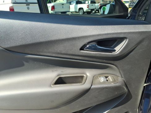 Used 2023 Chevrolet Equinox LT FWD image 8