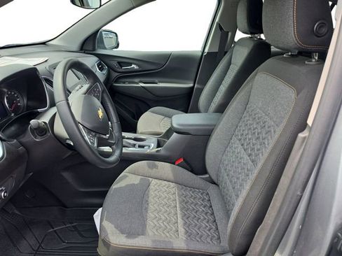 Used 2023 Chevrolet Equinox LT FWD image 11