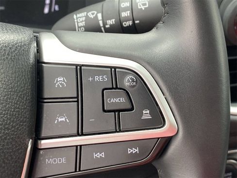 Certified 2025 Toyota Grand Highlander XLE image 26