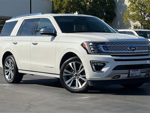 Used 2020 Ford Expedition Platinum image 2