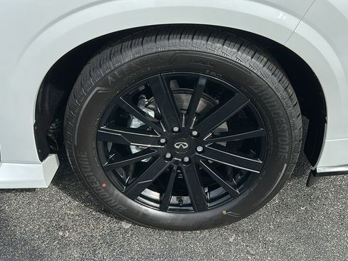 New 2026 INFINITI QX80 4WD image 6