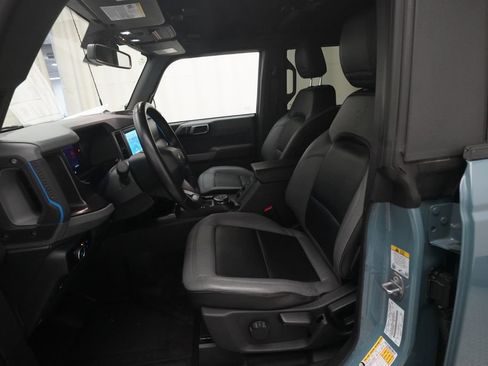 Used 2023 Ford Bronco Black Diamond AWD/4WD image 7