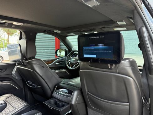 Used 2023 Cadillac Escalade Sport Platinum RWD image 45
