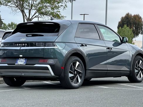 New 2026 Hyundai Ioniq 5 SEL RWD image 4