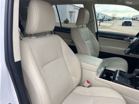Used 2022 Lexus GX 460 Premium image 46