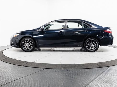 Used 2017 Toyota Camry XSE w/ Moonroof Package image 7