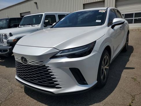 Used 2024 Lexus RX 350 FWD w/ Technology Package image 2
