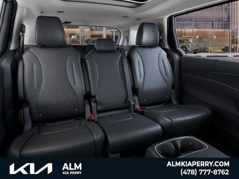 New 2026 Kia Carnival SX w/ SX Dark Edition Package image 16