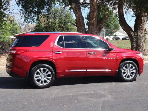 Used 2018 Chevrolet Traverse Premier AWD/4WD image 4