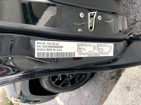 Used 2022 Jeep Cherokee Trailhawk w/ Trailer Tow Group image 36