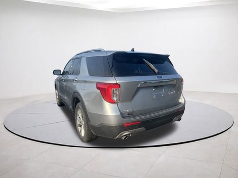 Used 2021 Ford Explorer Limited w/ Equipment Group 301A image 8