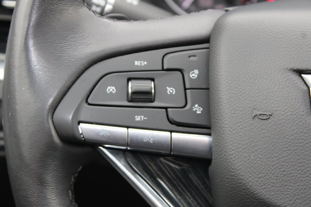 Used 2024 Cadillac XT6 Premium Luxury FWD image 18