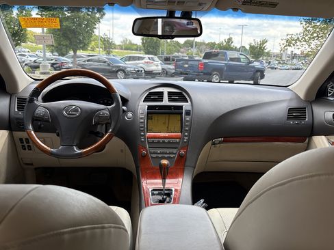 Used 2010 Lexus ES 350 FWD image 29