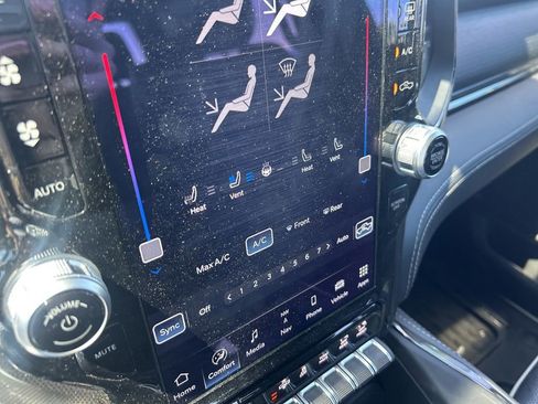 Used 2022 RAM 1500 Limited AWD/4WD image 18