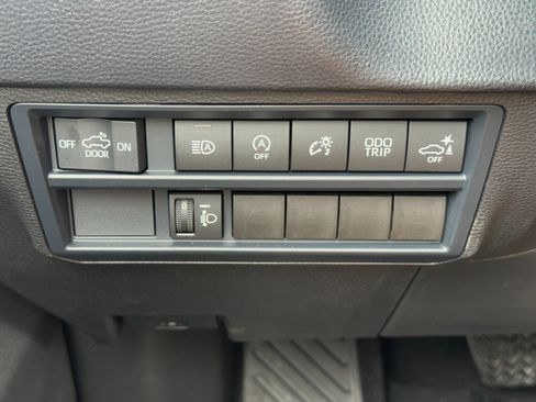 Used 2025 Toyota Tundra SR5 image 18
