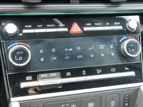 Used 2025 Hyundai Santa Fe Calligraphy AWD/4WD image 23
