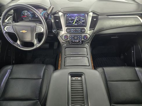 Used 2019 Chevrolet Suburban Premier image 29