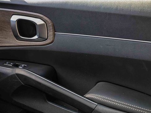 Certified 2023 Kia Sorento S image 15