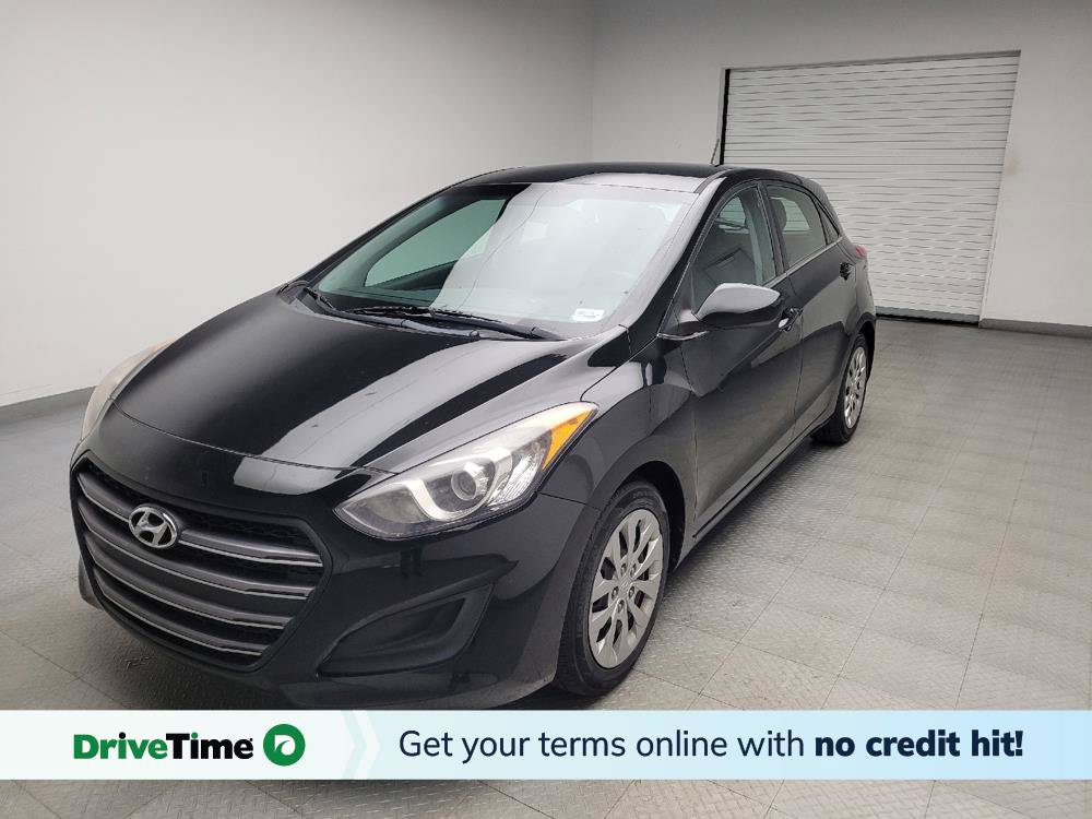 Used 2017 Hyundai Elantra GT FWD image 1