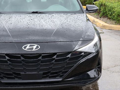 Used 2023 Hyundai Elantra SEL w/ Convenience Package FWD image 13