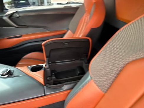 Used 2019 BMW i8 Roadster AWD/4WD image 32