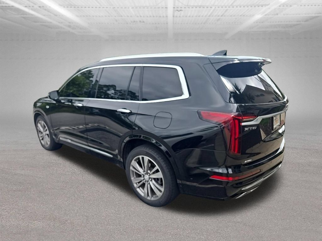 Used 2021 Cadillac XT6 Premium Luxury AWD/4WD image 3