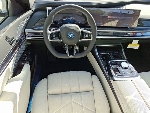 New 2026 BMW i7 xDrive60 w/ Executive Package AWD/4WD image 10