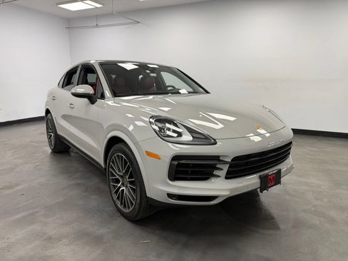 Used 2022 Porsche Cayenne Coupe AWD/4WD image 10