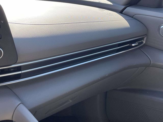 Used 2022 Hyundai Elantra Blue FWD image 32