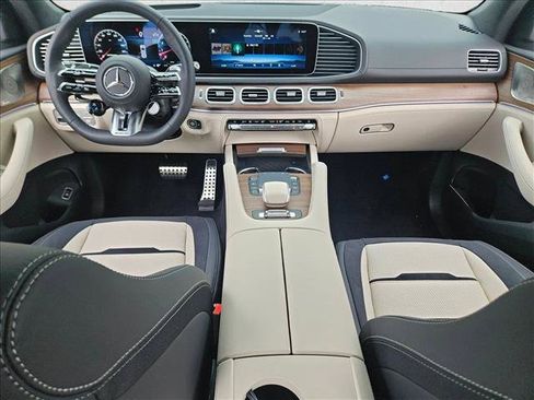 New 2026 Mercedes-Benz GLS 63 AMG 4MATIC image 15