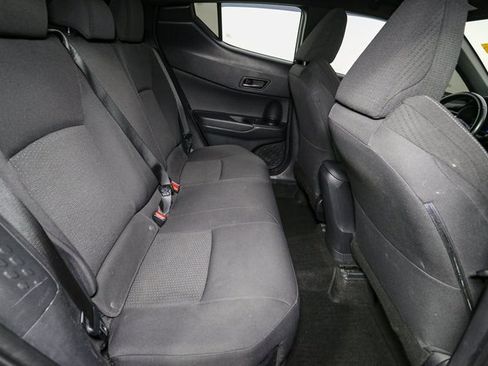 Used 2018 Toyota C-HR XLE image 17