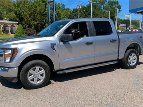 Used 2023 Ford F150 XLT image 4