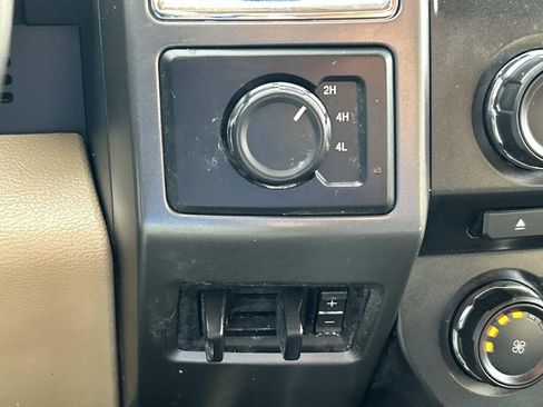 Used 2018 Ford F350 XLT image 29