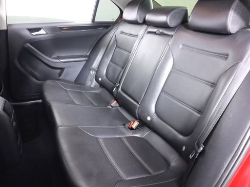 Used 2017 Volkswagen Jetta SEL FWD image 36