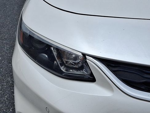 Used 2016 Chevrolet Malibu Premier w/ Driver Confidence Package II image 9