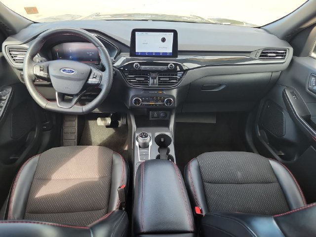 Used 2025 Ford Escape ST-Line Select AWD/4WD image 16