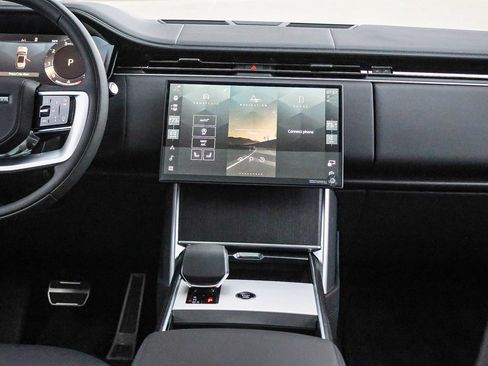 New 2025 Land Rover Range Rover Long Wheelbase SE image 26