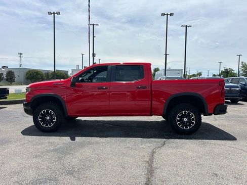 Used 2025 Chevrolet Silverado 1500 ZR2 AWD/4WD image 6