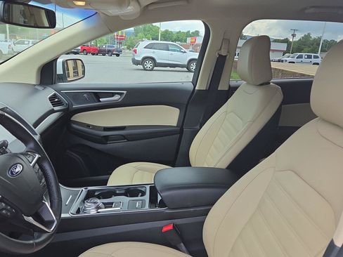 Used 2020 Ford Edge SEL w/ Convenience Package AWD/4WD image 11
