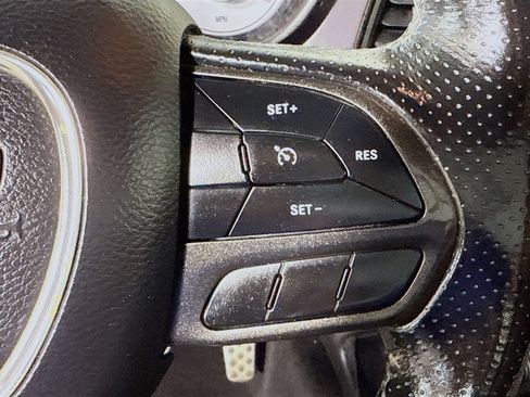 Used 2021 Dodge Challenger R/T w/ Shaker Package image 15