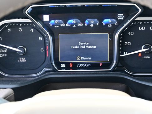 Used 2021 GMC Yukon Denali w/ Denali Premium Package AWD/4WD image 25