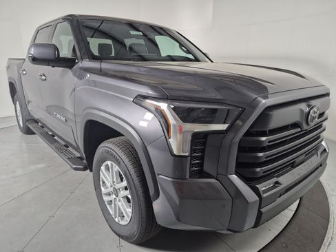 New 2026 Toyota Tundra SR5 AWD/4WD image 6
