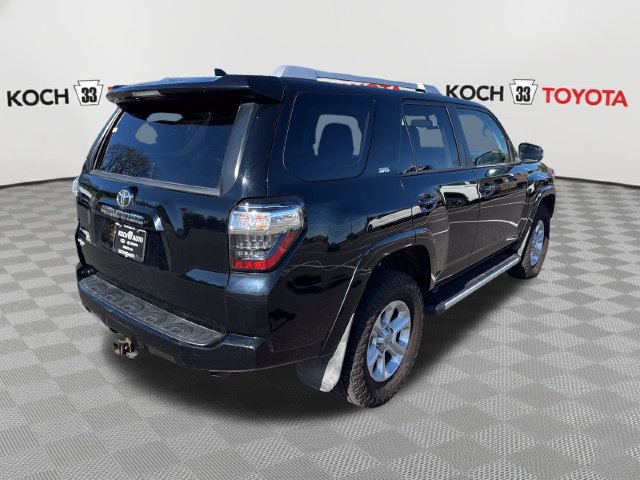 Used 2018 Toyota 4Runner SR5 Premium AWD/4WD image 8