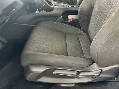 Used 2025 Honda HR-V Sport image 31