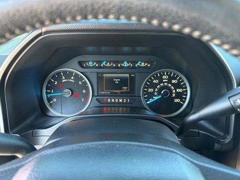 Used 2015 Ford F150 XLT w/ Equipment Group 302A Luxury AWD/4WD image 19