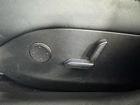 Used 2017 Tesla Model S 90D image 34