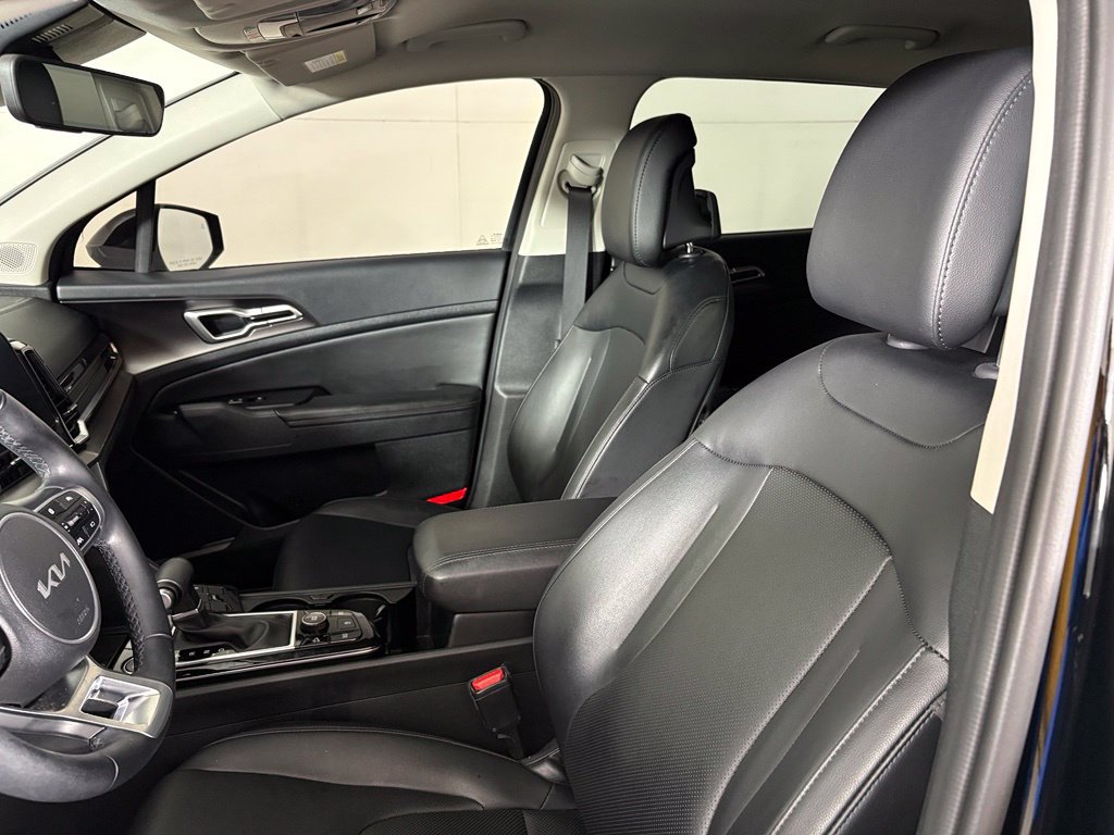 Used 2024 Kia Sportage EX FWD image 18