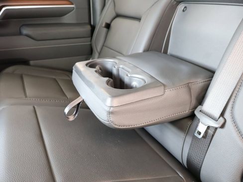 New 2025 GMC Sierra 2500 Denali w/ Denali Reserve Package image 30