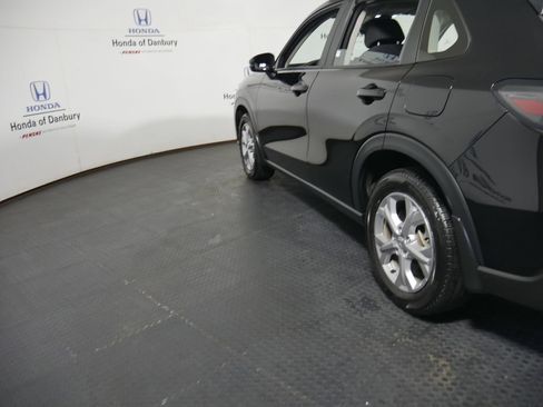 Used 2024 Honda HR-V LX image 11