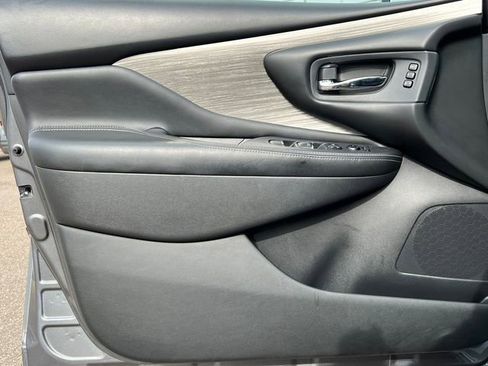 Used 2018 Nissan Murano Platinum image 17